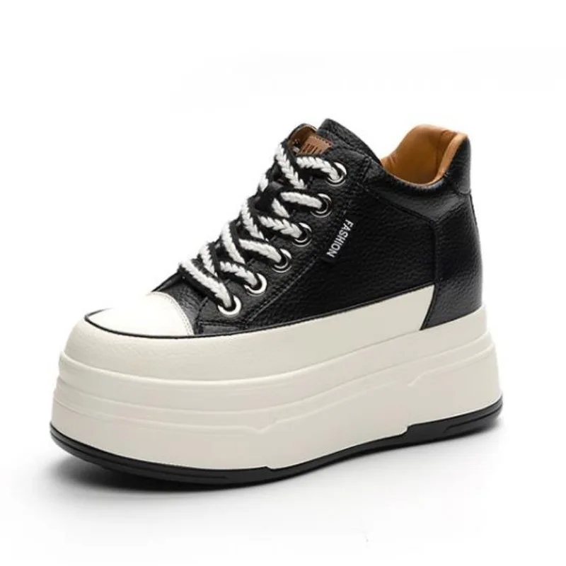 Wedge Heeled Sneaker - Damskie buty wulkanizowane na platformie i