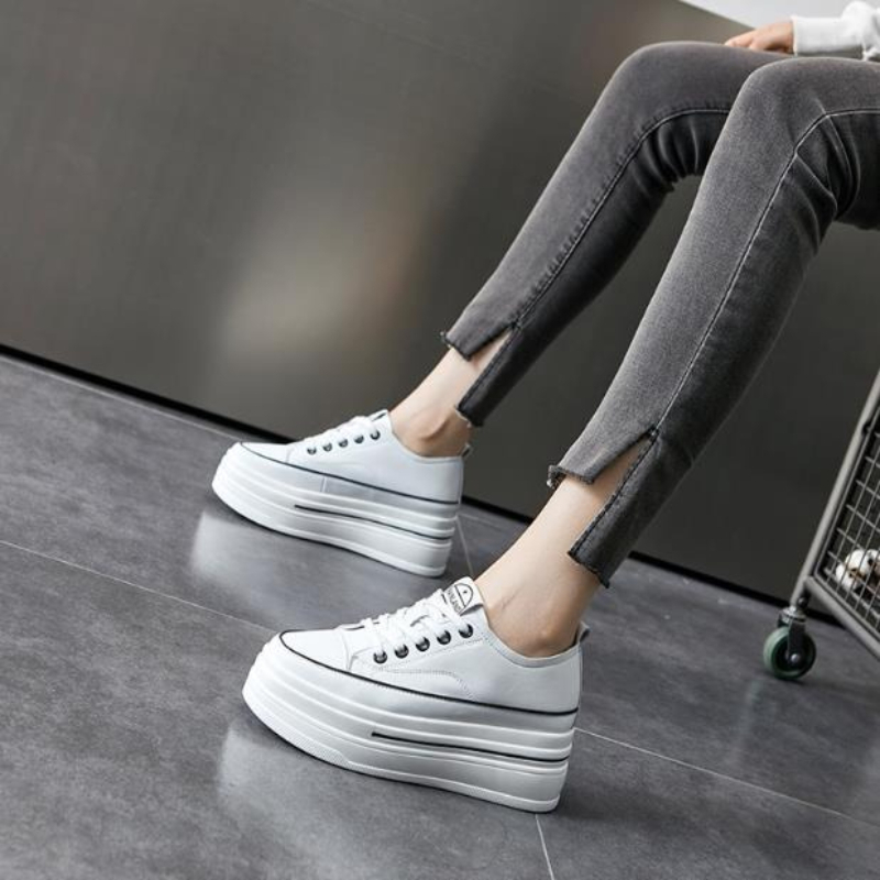 Nowe 8cm sneakersy na platform – Wedge Heeled Sneaker recenzja i cena