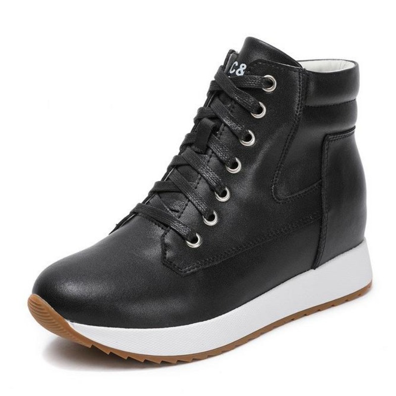 Botki damskie ze skóry natural – Wedge Heeled Sneaker recenzja i cena