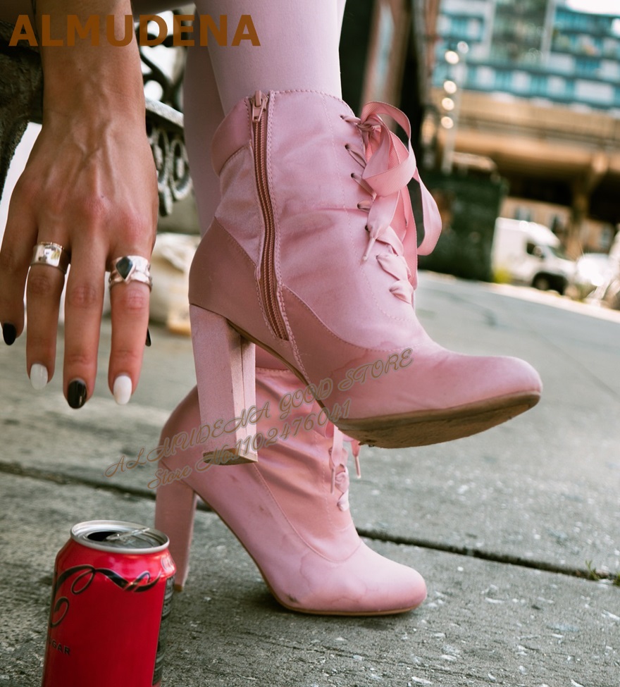 Botki ALMUDENA z różowego saty – Ribbon Tie Heel recenzja i cena