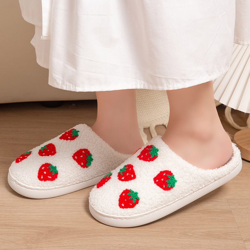 Damskie kapcie truskawkowe, do – Mule Slip On recenzja i cena