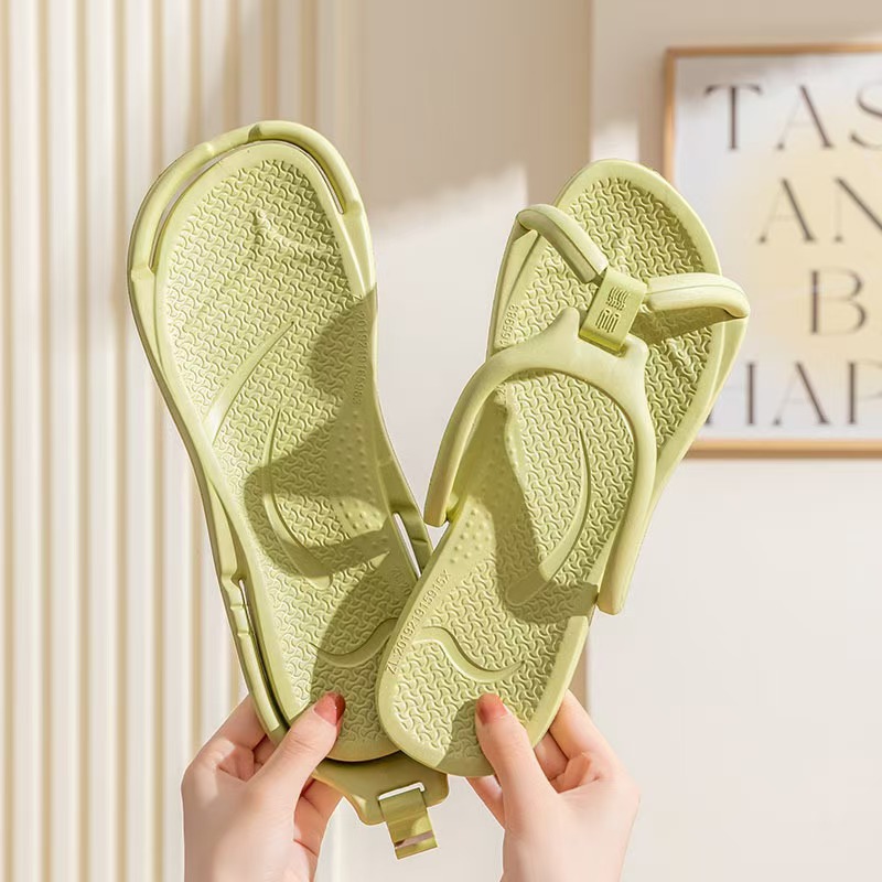 Składane kapcie podróżne unise – Mule Slip On recenzja i cena