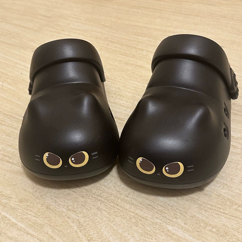 Nowe kreatywne czarne kapcie w – Mule Slip On recenzja i cena